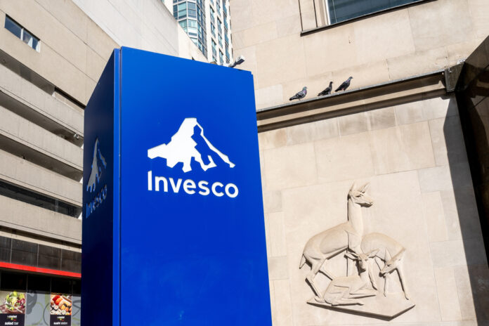 Toronto,,Canada-,April,10,,2021:,Invesco,Sign,Outside,Their,Office